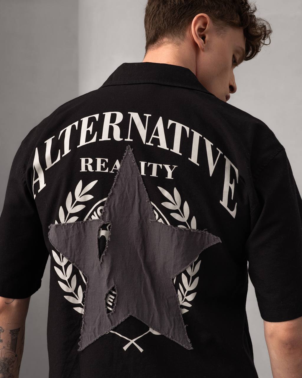 CAMASA NEAGRA "ALTERNATIVE REALITY"